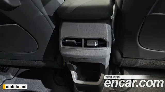 2025 Kia EV3 — photo 31