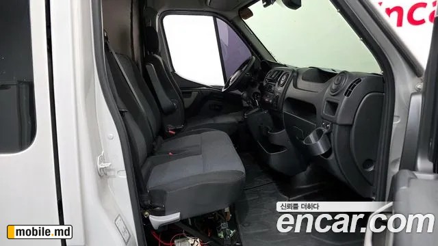 2019 Renault Master — photo 11