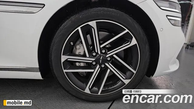 2026 Genesis G80 — photo 21