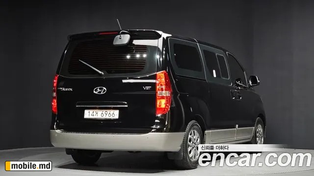 2019 Hyundai Starex — photo 2
