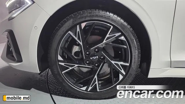 2025 Kia K5 — photo 5