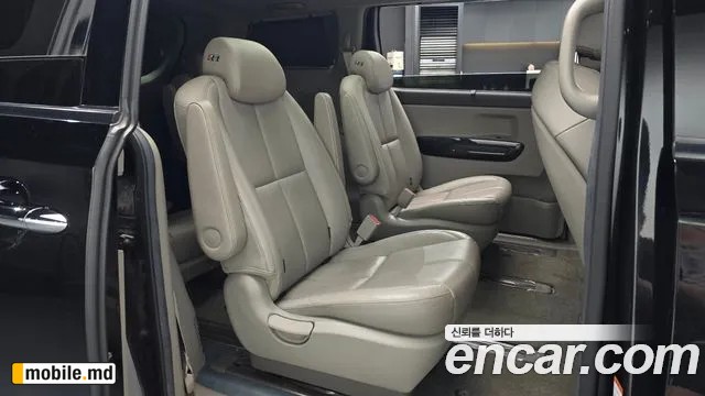 2018 Kia Canival — photo 26