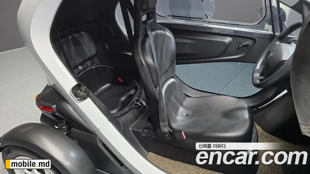 2020 Renault Twizy — photo 26
