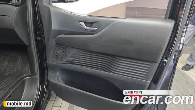 2022 Hyundai Staria — photo 25