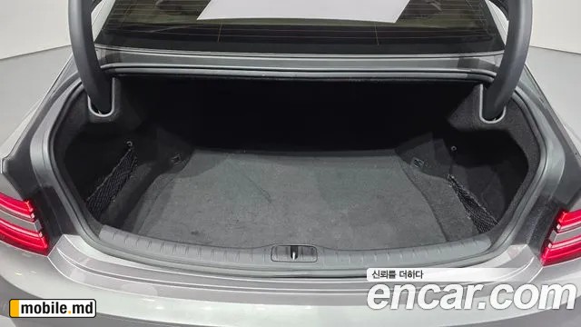 2025 Genesis G80 — photo 18