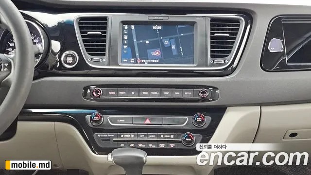 2018 Kia Canival — photo 15