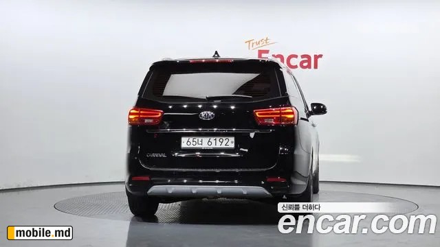 2019 Kia Canival — photo 4