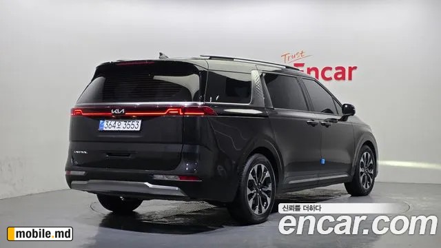 2022 Kia Canival — photo 2