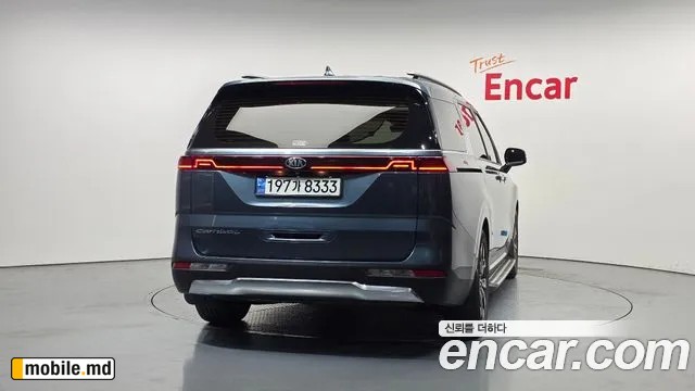 2021 Kia Canival — photo 4
