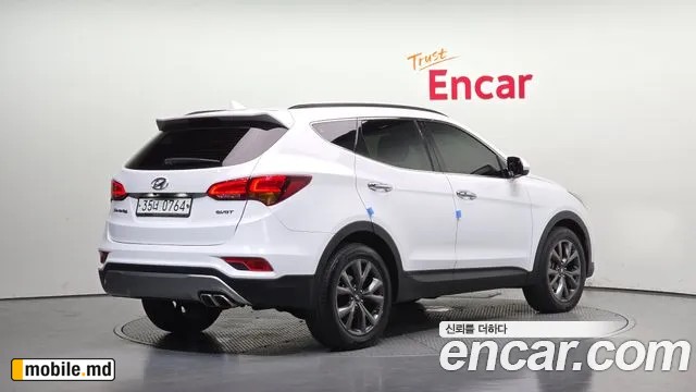2016 Hyundai Santafe — photo 2