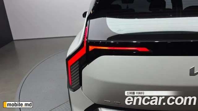 2025 Kia EV3 — photo 23