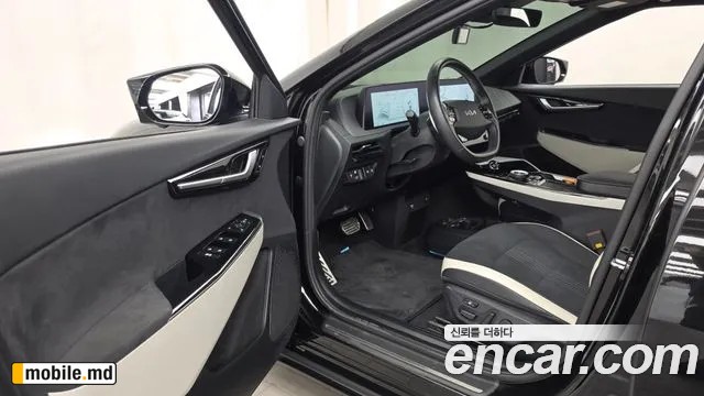 2023 Kia EV6 — photo 10