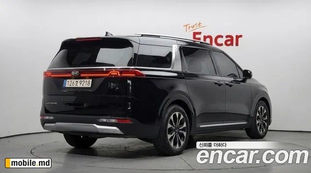 2021 Kia Canival — photo 2