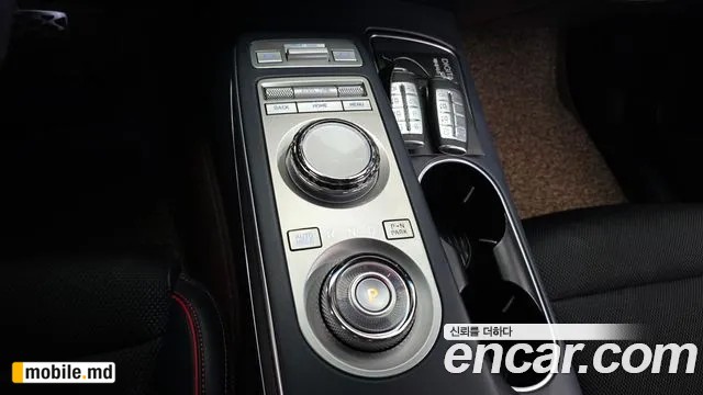 2023 Genesis GV70 — photo 9