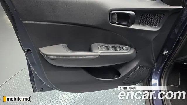 2027 Hyundai Venue — photo 29