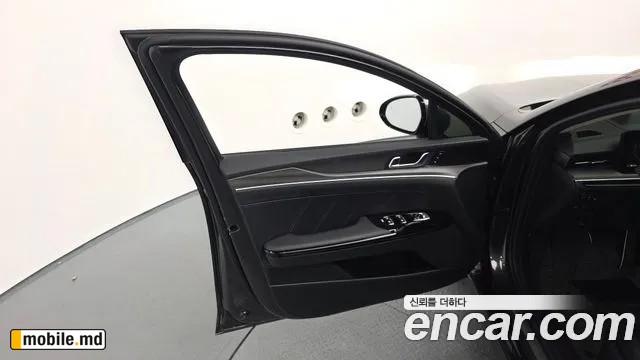 2025 Kia K5 — photo 24