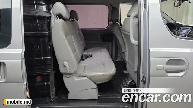 2017 Hyundai Starex — photo 12