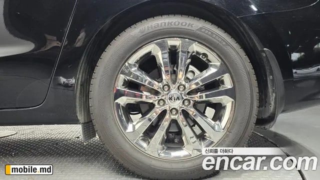 2018 Kia Canival — photo 21