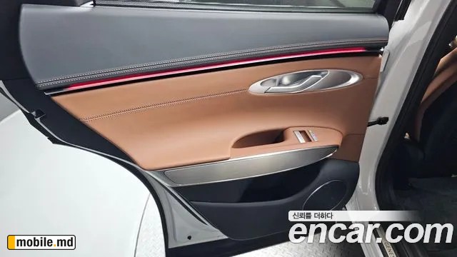 2025 Genesis GV70 — photo 25