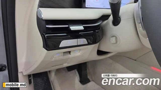 2025 Genesis G80 — photo 20