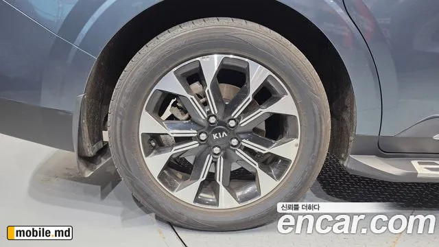 2021 Kia Canival — photo 21
