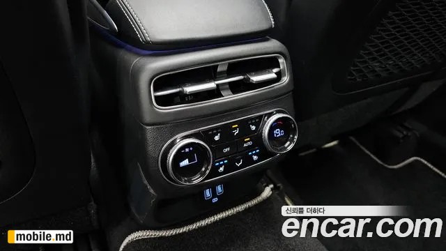 2022 Genesis GV70 — photo 19