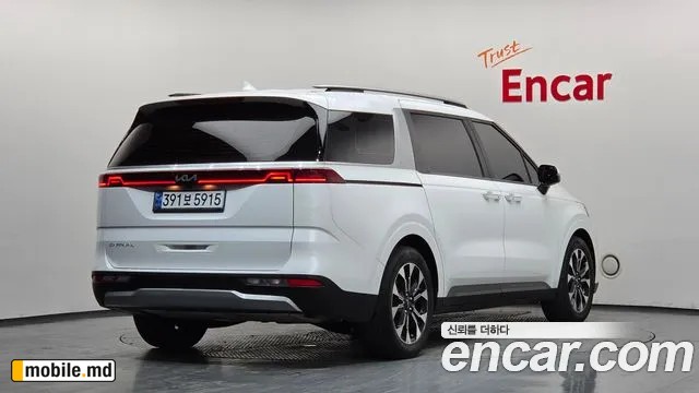 2022 Kia Canival — photo 2
