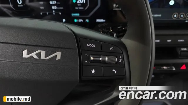 2025 Kia EV3 — photo 18