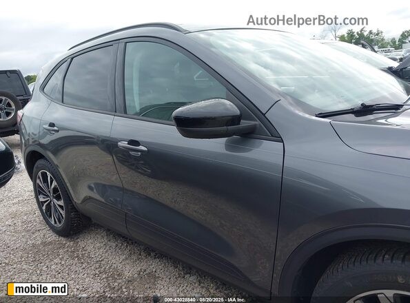 2022 Ford Escape — photo 13
