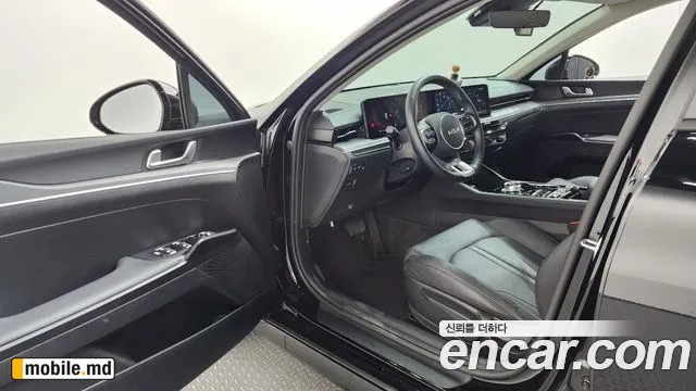 2025 Kia K5 — photo 10