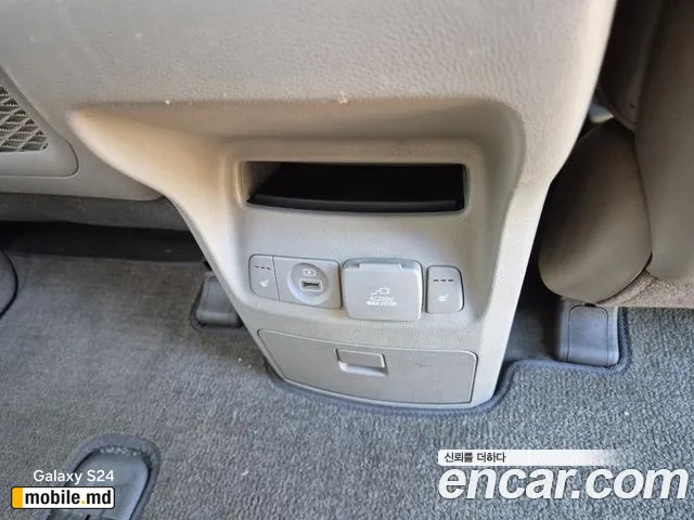 2018 Kia Canival — photo 11