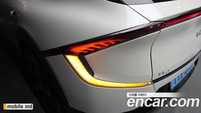 2023 Kia EV6 — photo 23