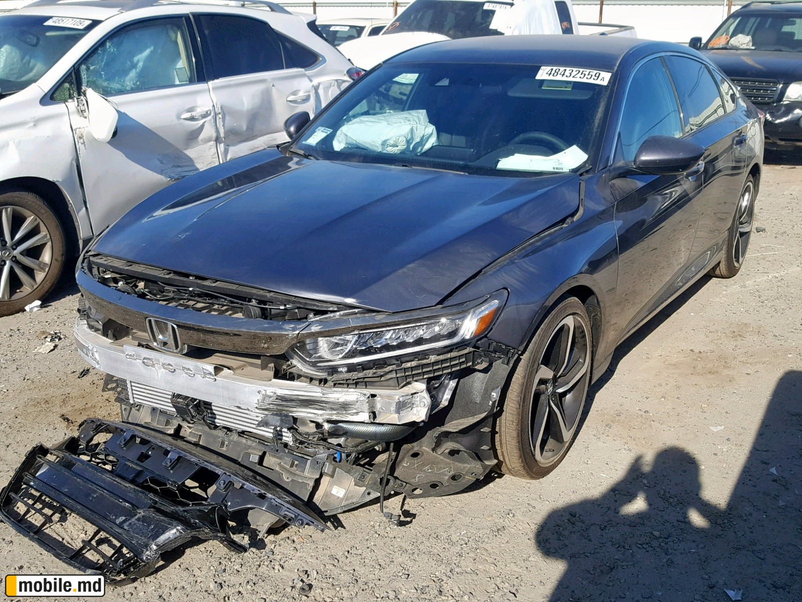 2019 Honda Accord — photo 2