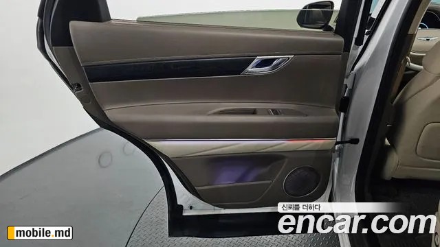 2020 Genesis GV80 — photo 25