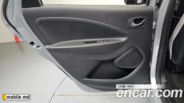2021 Renault Zoe — photo 25