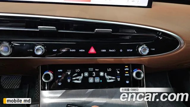 2025 Genesis GV70 — photo 28