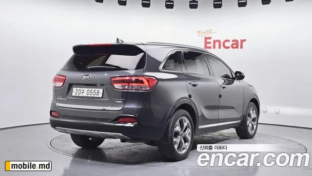 2016 Kia Sorento — photo 2