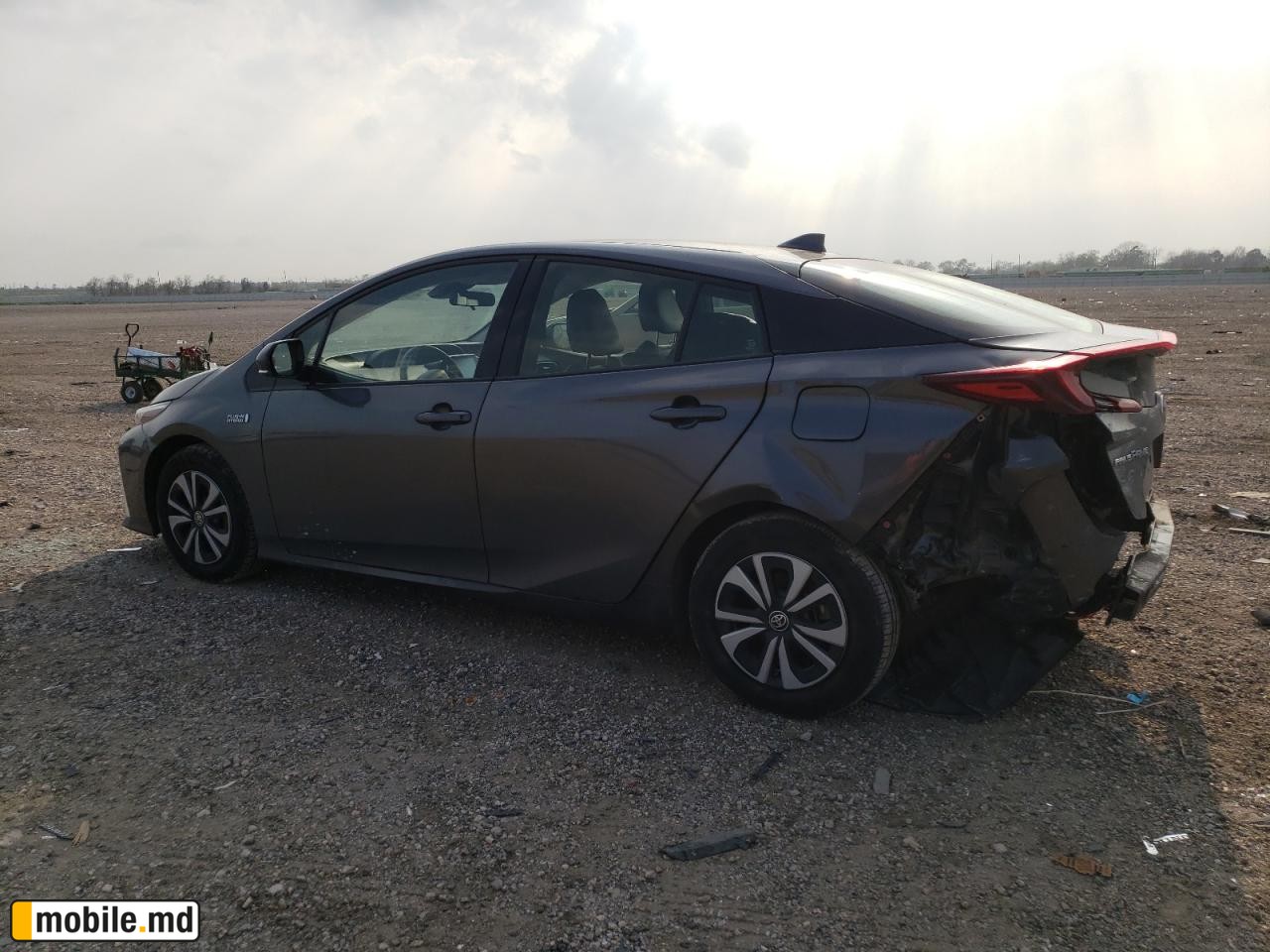 2017 Toyota Prius — photo 2