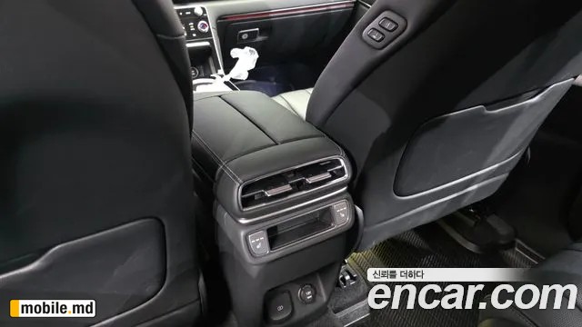 2025 Genesis GV80 — photo 18