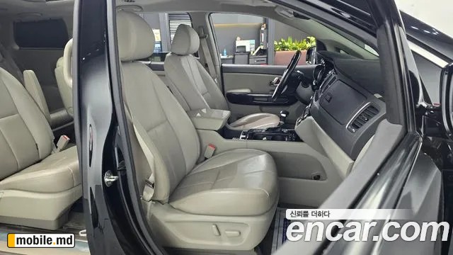 2018 Kia Canival — photo 10
