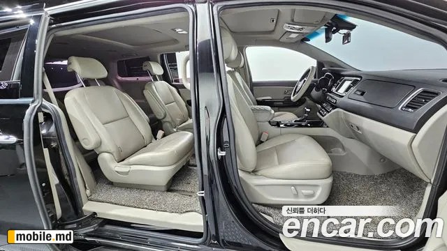 2019 Kia Canival — photo 26