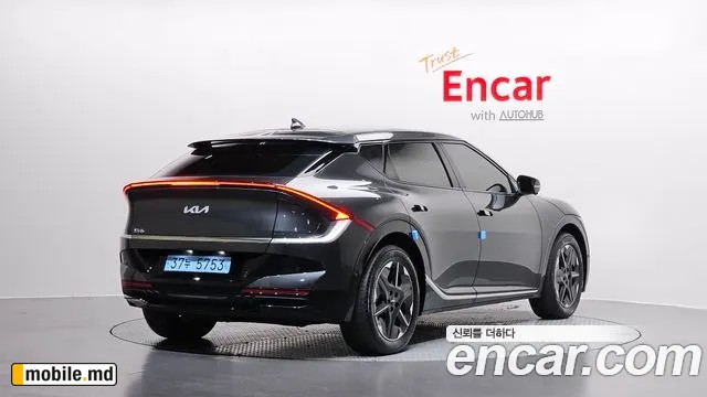 2025 Kia EV6 — photo 2
