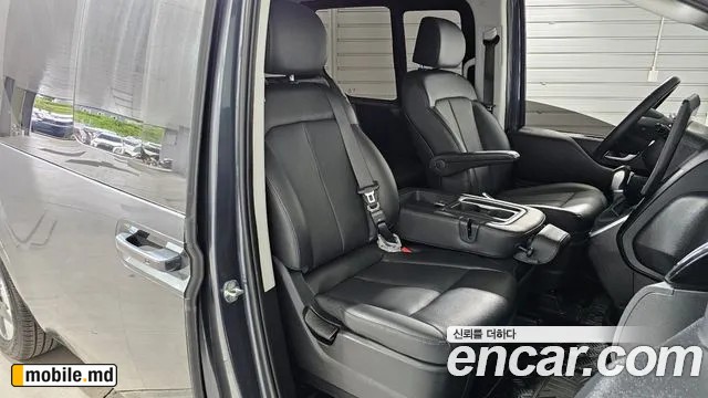 2022 Hyundai Staria — photo 11