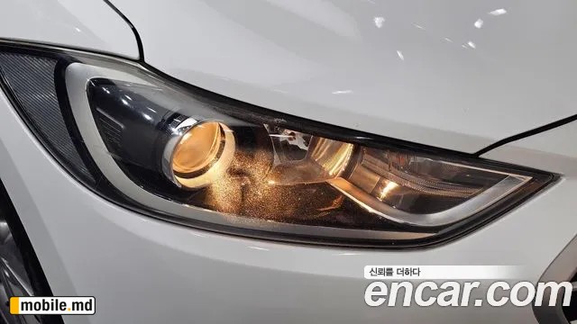 2016 Hyundai Avante — photo 22