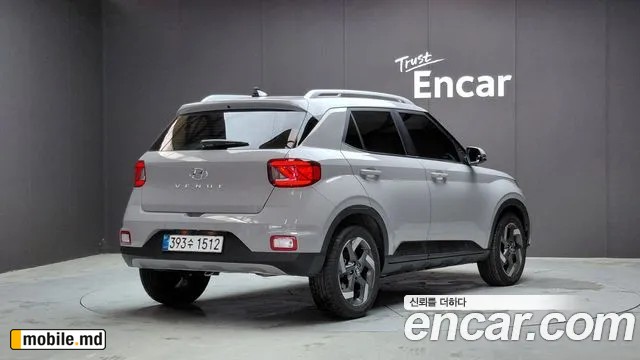 2026 Hyundai Venue — photo 2
