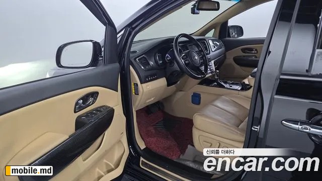 2019 Kia Canival — photo 10