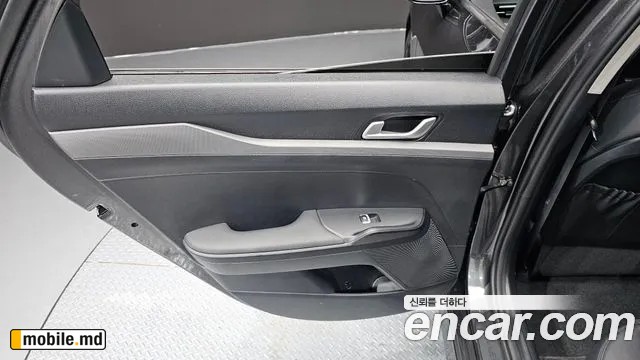 2025 Kia K5 — photo 25