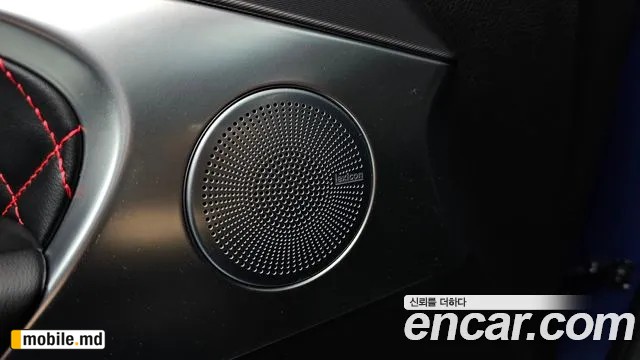 2025 Genesis G70 — photo 30