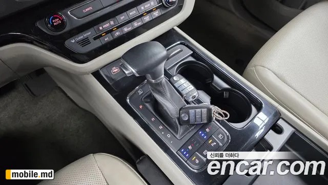 2018 Kia Canival — photo 9