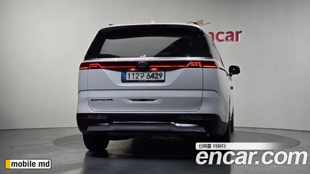 2021 Kia Canival — photo 4